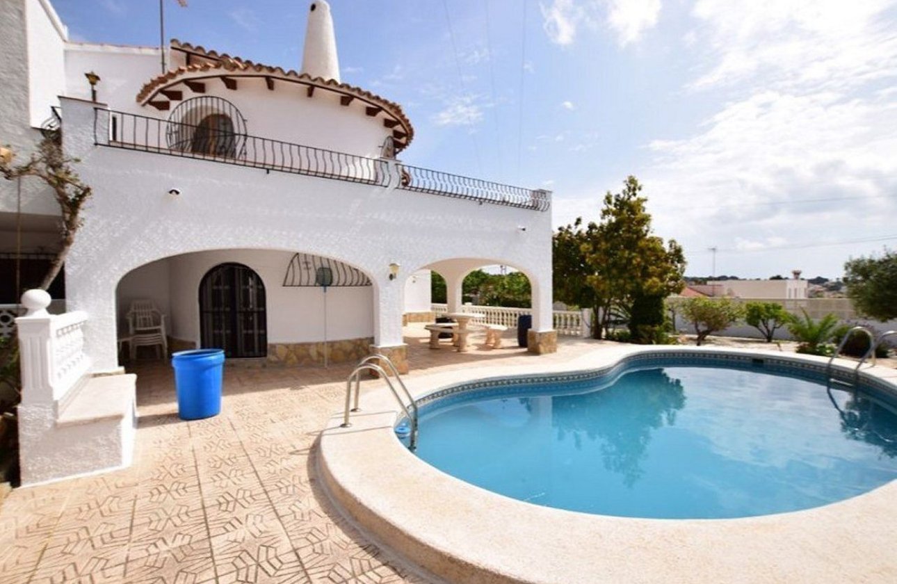 Használt ingatlanok - Villa -
Calpe - Calpe Centro