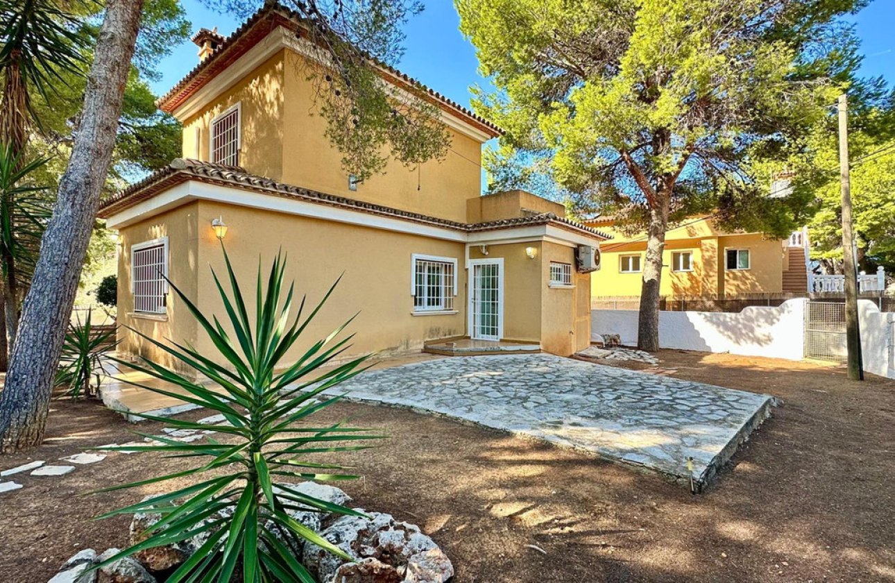 Használt ingatlanok - Villa -
Denia - Denia Centro