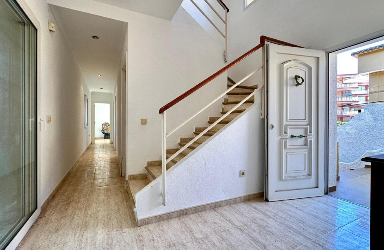 Használt ingatlanok - Villa -
Denia - Denia Centro