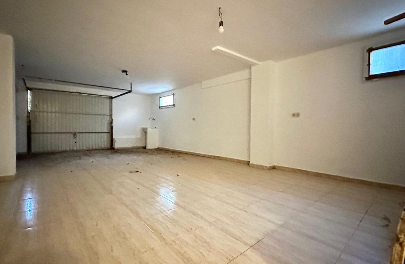 Használt ingatlanok - Villa -
Denia - Denia Centro