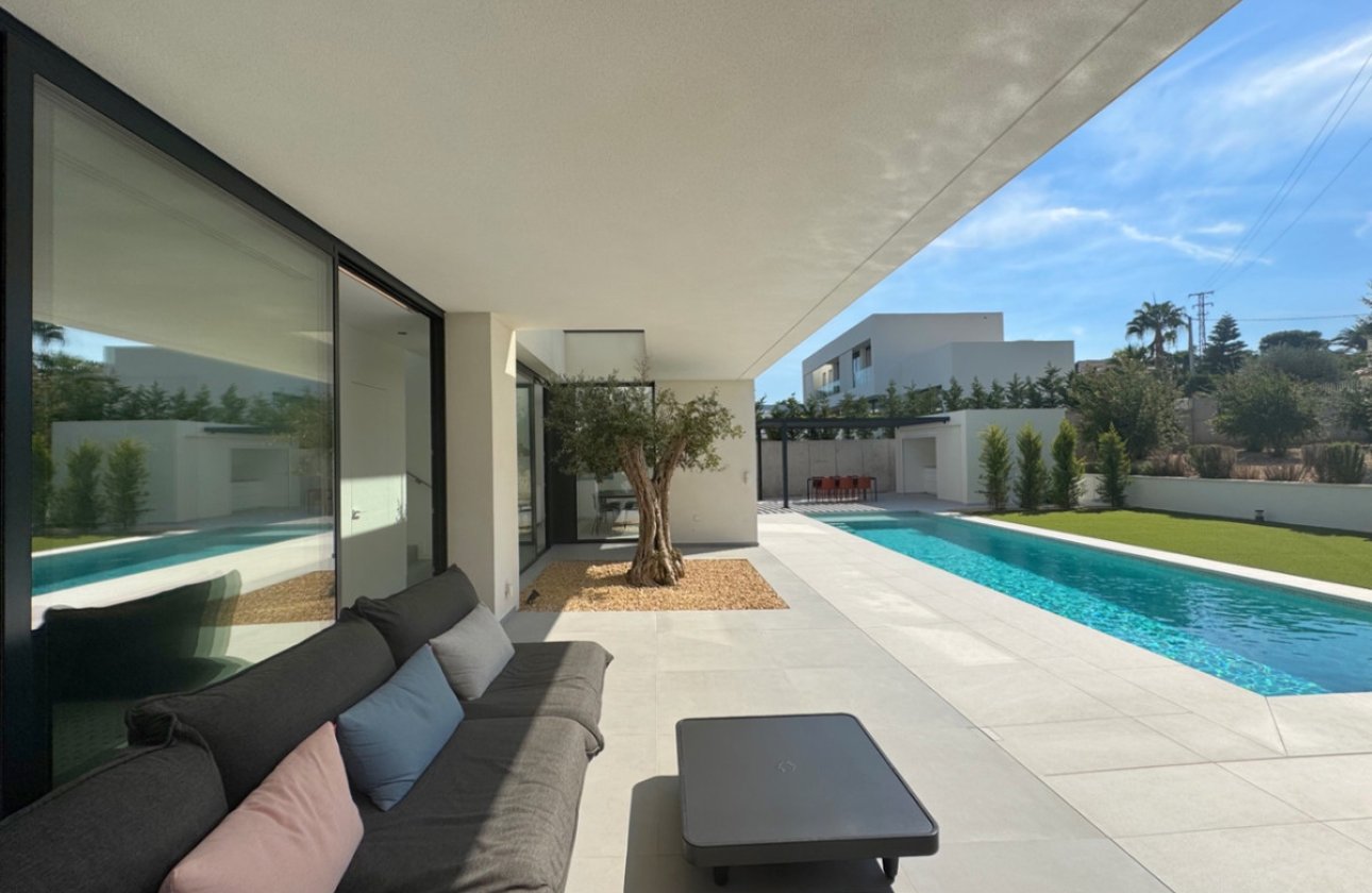 Használt ingatlanok - Villa -
Denia - Denia Centro