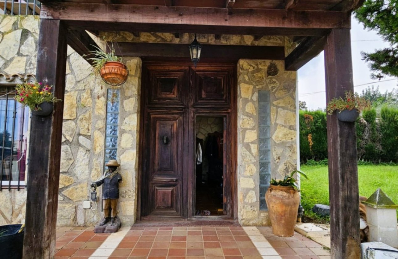 Használt ingatlanok - Villa -
Denia - Denia Centro