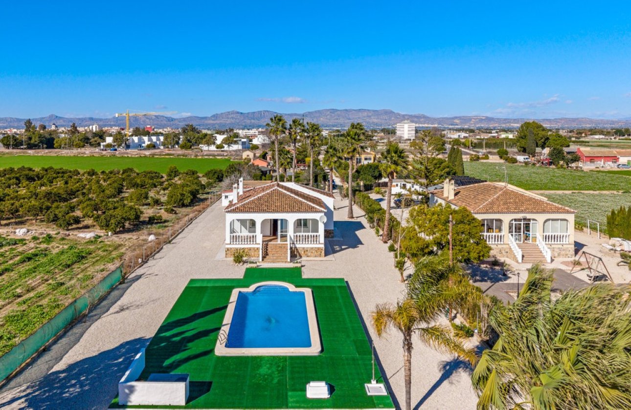 Használt ingatlanok - Villa -
Dolores - Dolores Centro