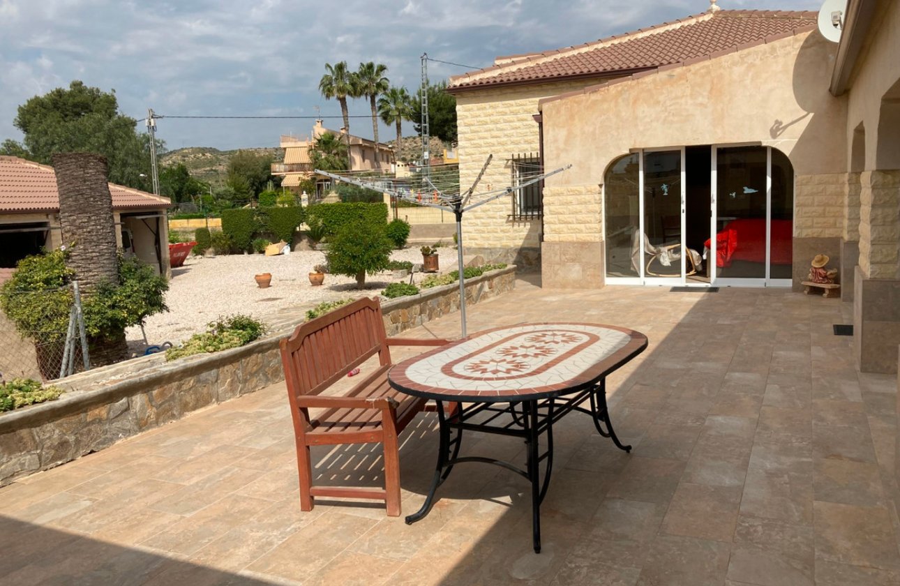 Használt ingatlanok - Villa -
Elche - Elche Centro