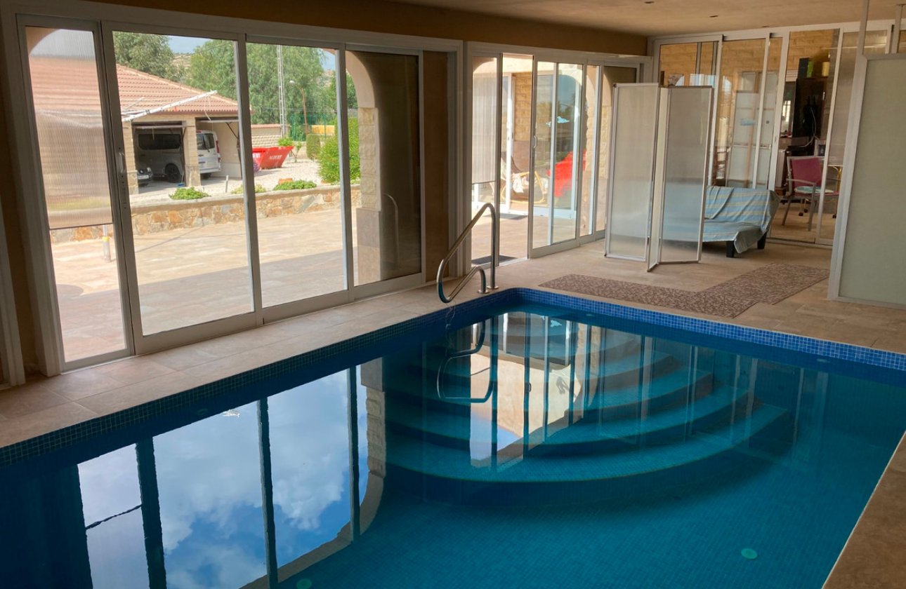 Használt ingatlanok - Villa -
Elche - Elche Centro