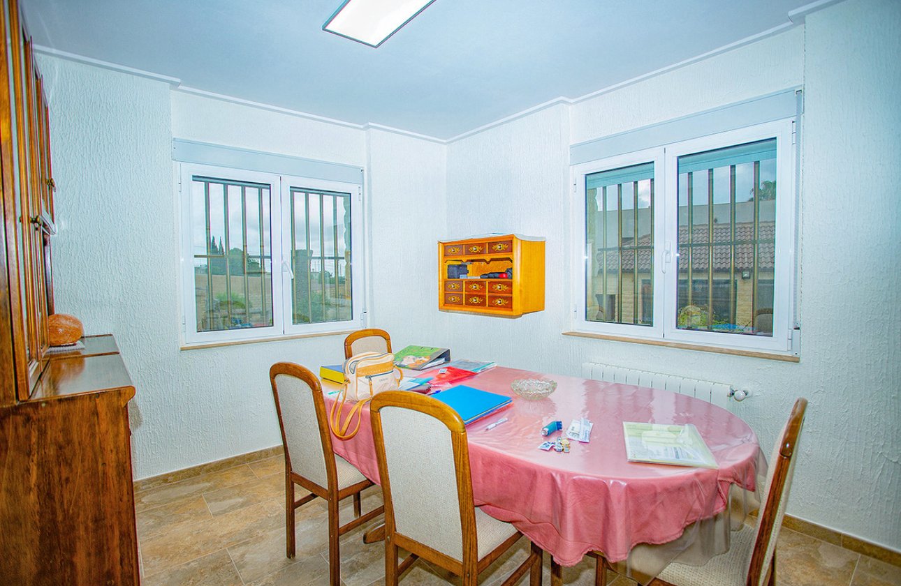 Használt ingatlanok - Villa -
Elche - Elche Centro