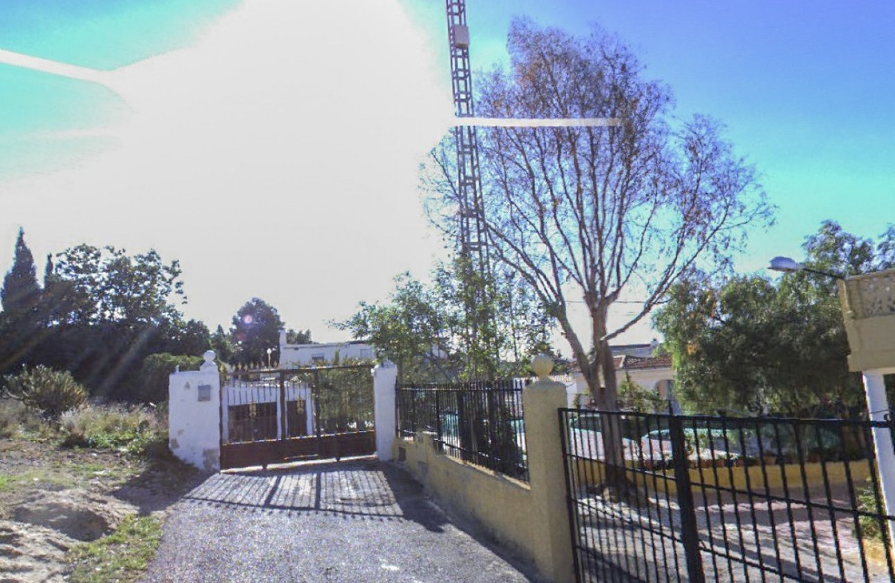 Használt ingatlanok - Villa -
Elche - Elche Centro