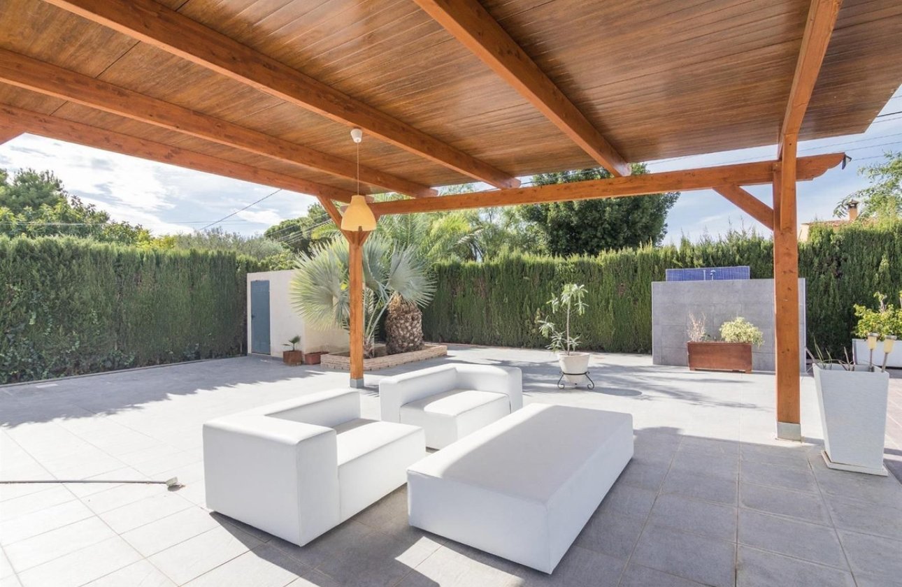 Használt ingatlanok - Villa -
Elche - Elche Centro