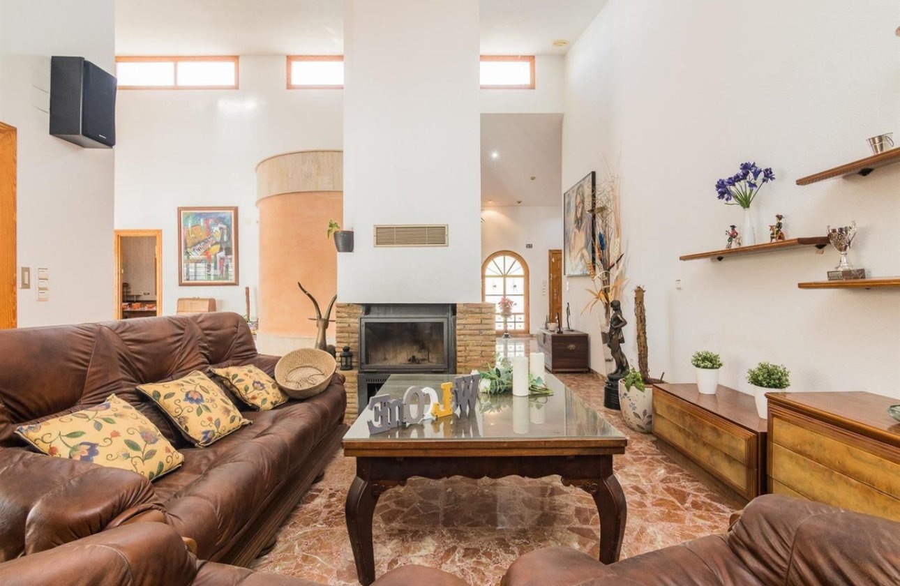 Használt ingatlanok - Villa -
Elche - Elche Centro