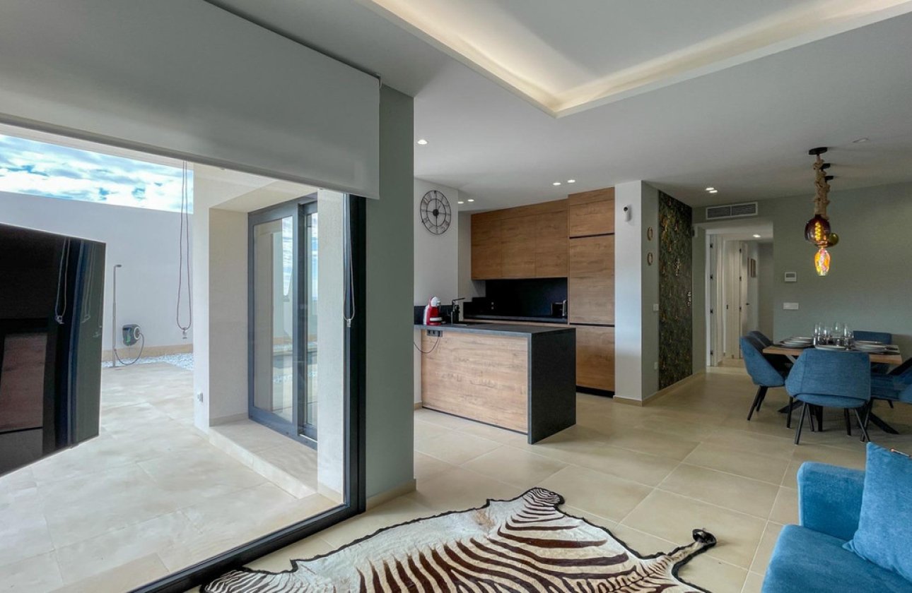 Használt ingatlanok - Villa -
Finestrat