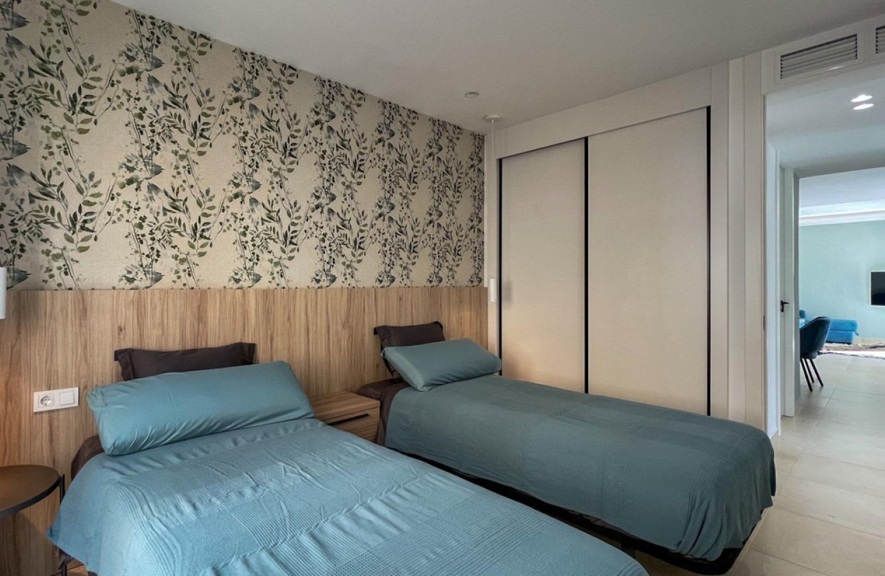 Használt ingatlanok - Villa -
Finestrat