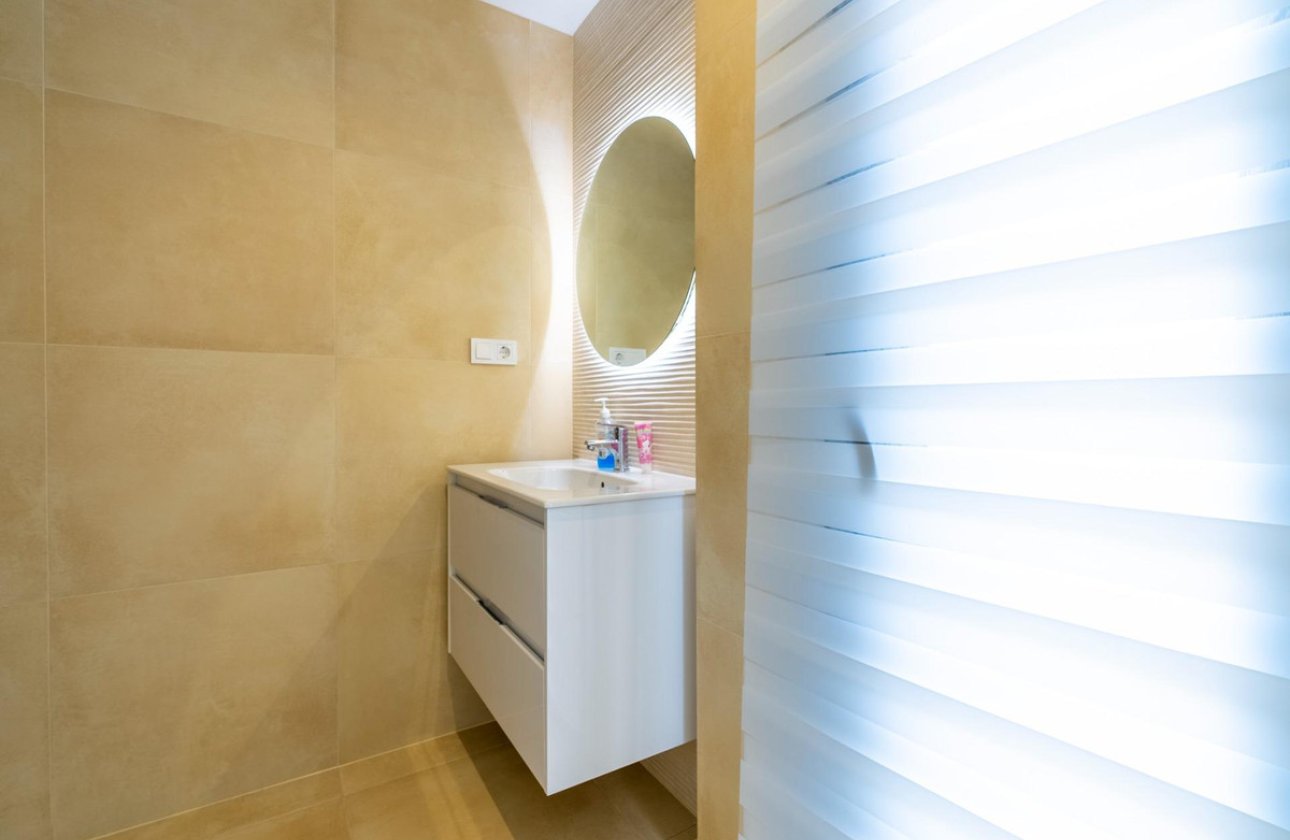 Használt ingatlanok - Villa -
Finestrat