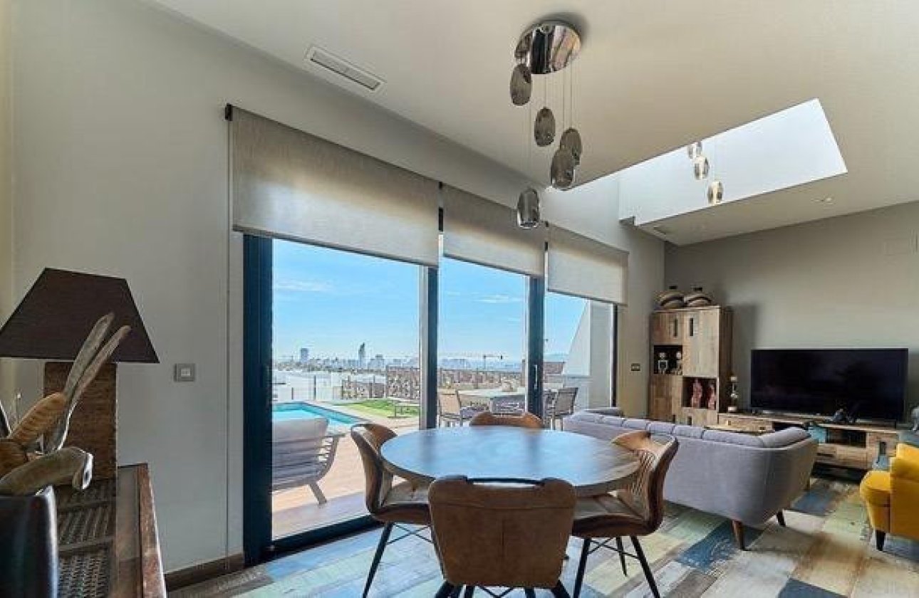 Használt ingatlanok - Villa -
Finestrat