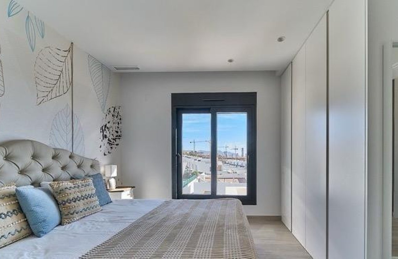 Használt ingatlanok - Villa -
Finestrat