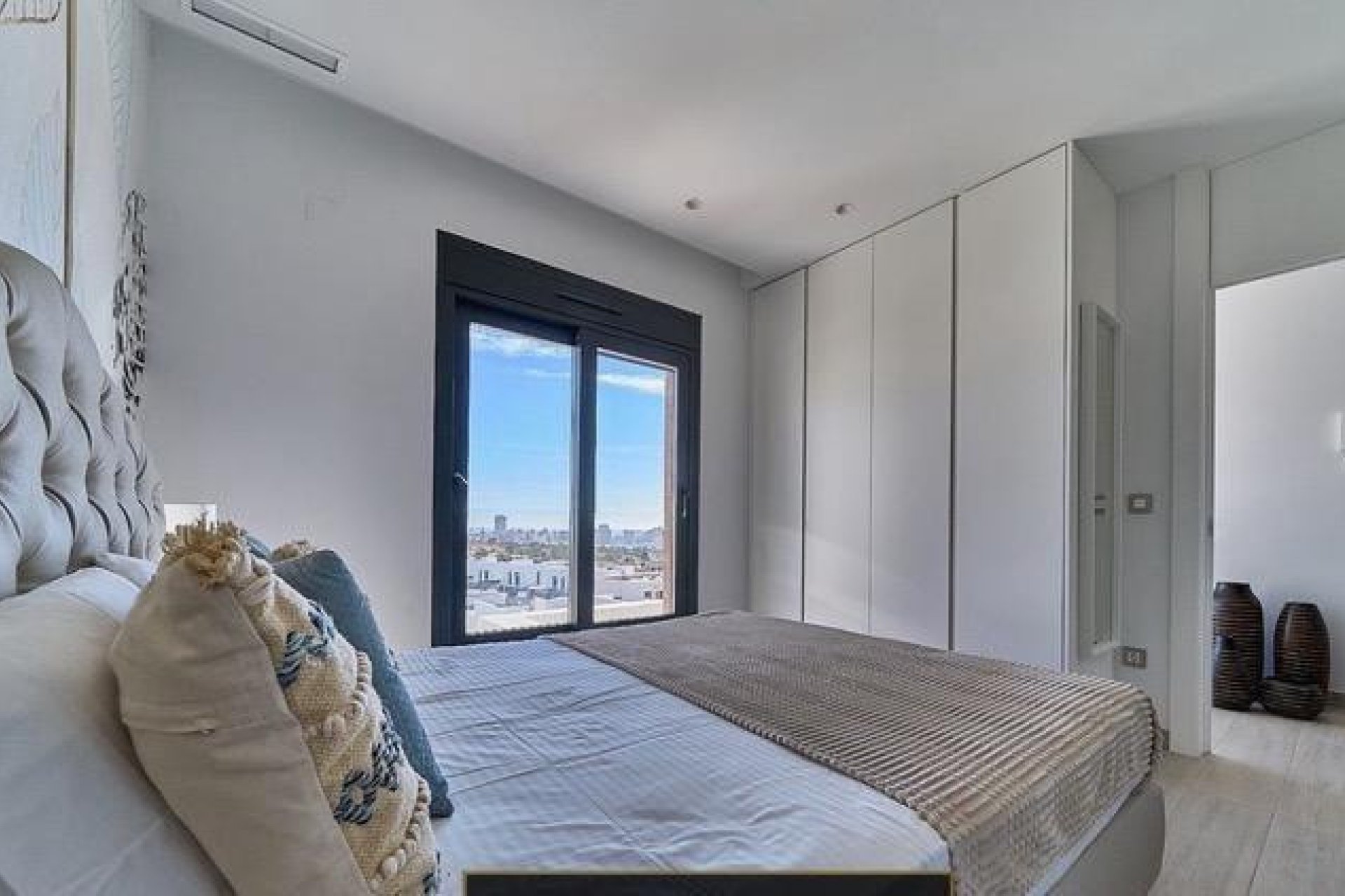 Használt ingatlanok - Villa -
Finestrat