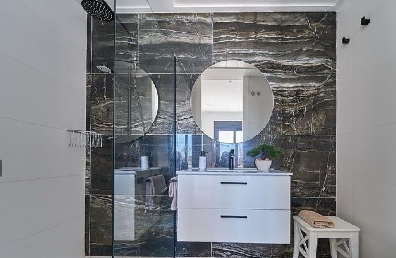 Használt ingatlanok - Villa -
Finestrat