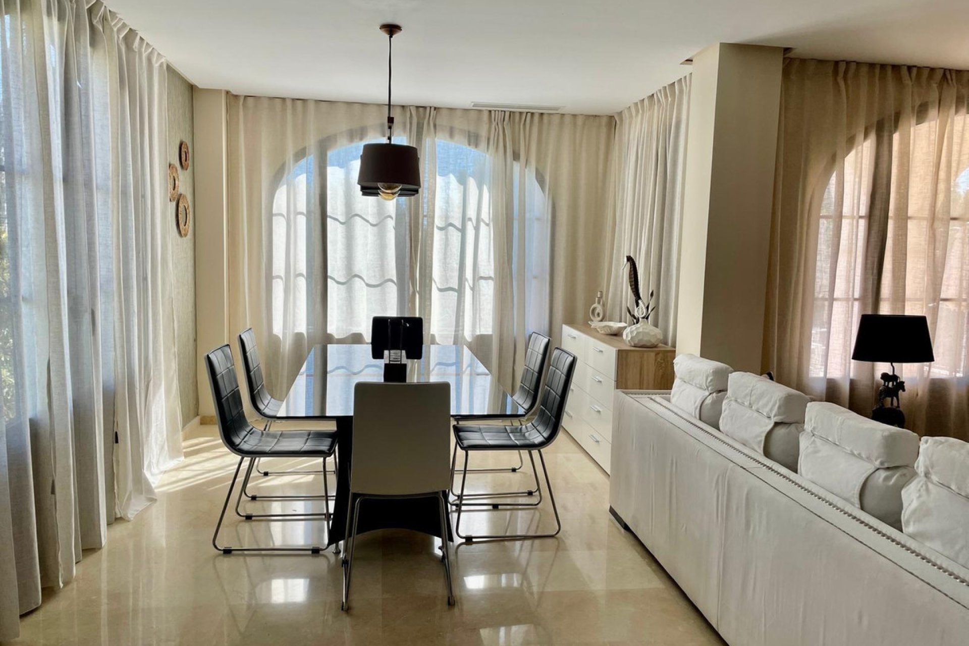 Használt ingatlanok - Villa -
Finestrat