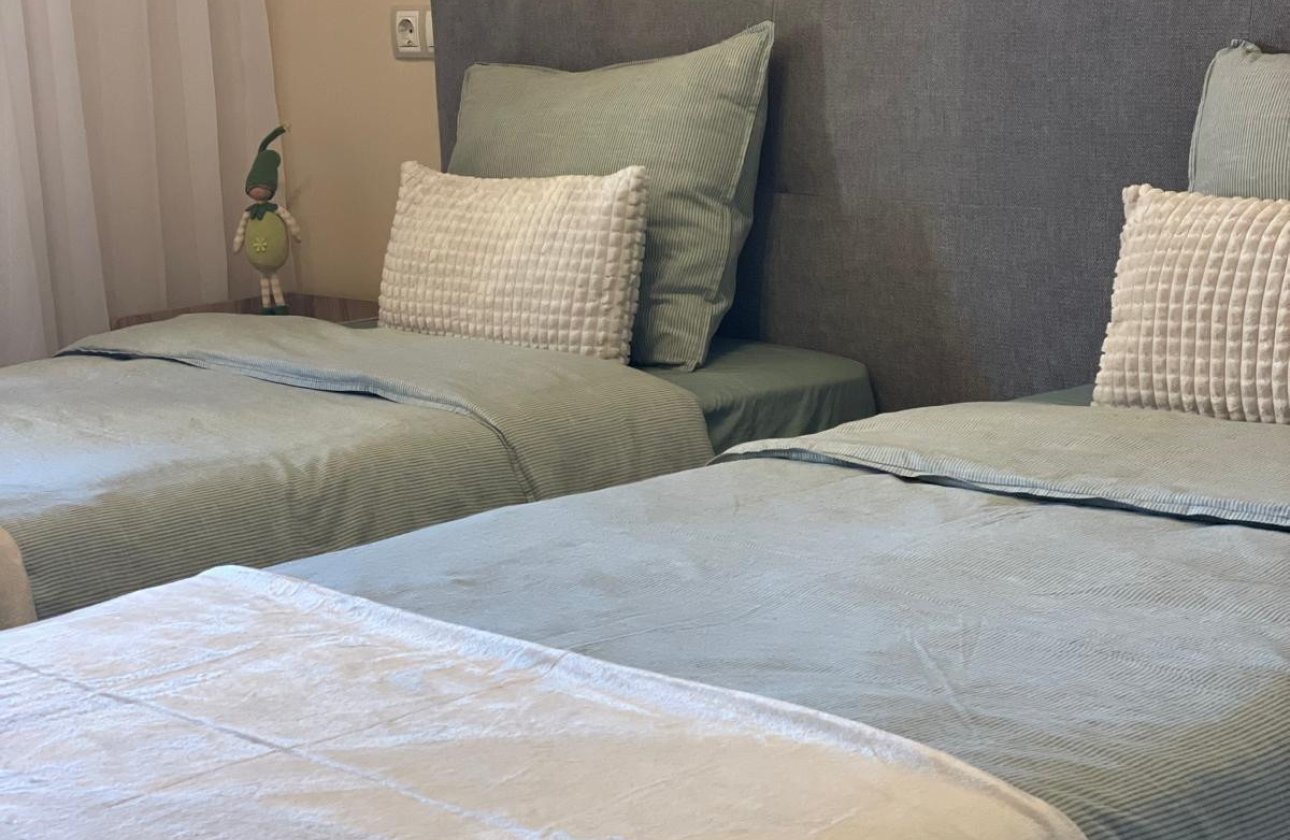 Használt ingatlanok - Villa -
Finestrat