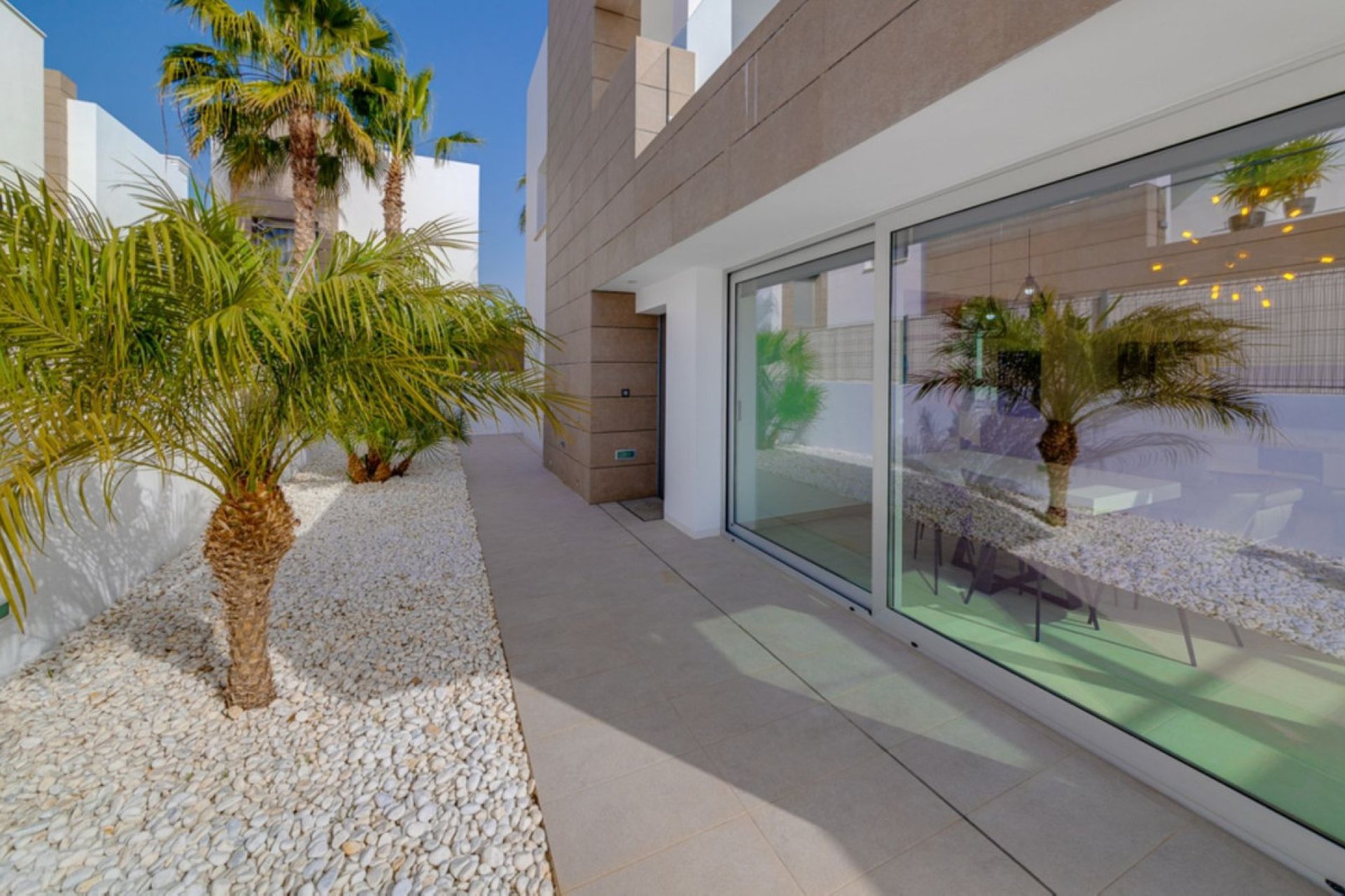 Használt ingatlanok - Villa -
Guardamar del Segura - Urbanización El Raso