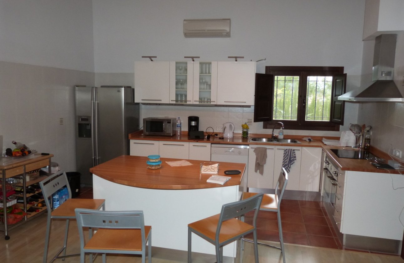 Használt ingatlanok - Villa -
Ibi - Ibi Centro