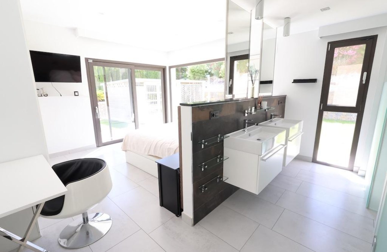 Használt ingatlanok - Villa -
Jávea - Xàbia - Monte Olimpo