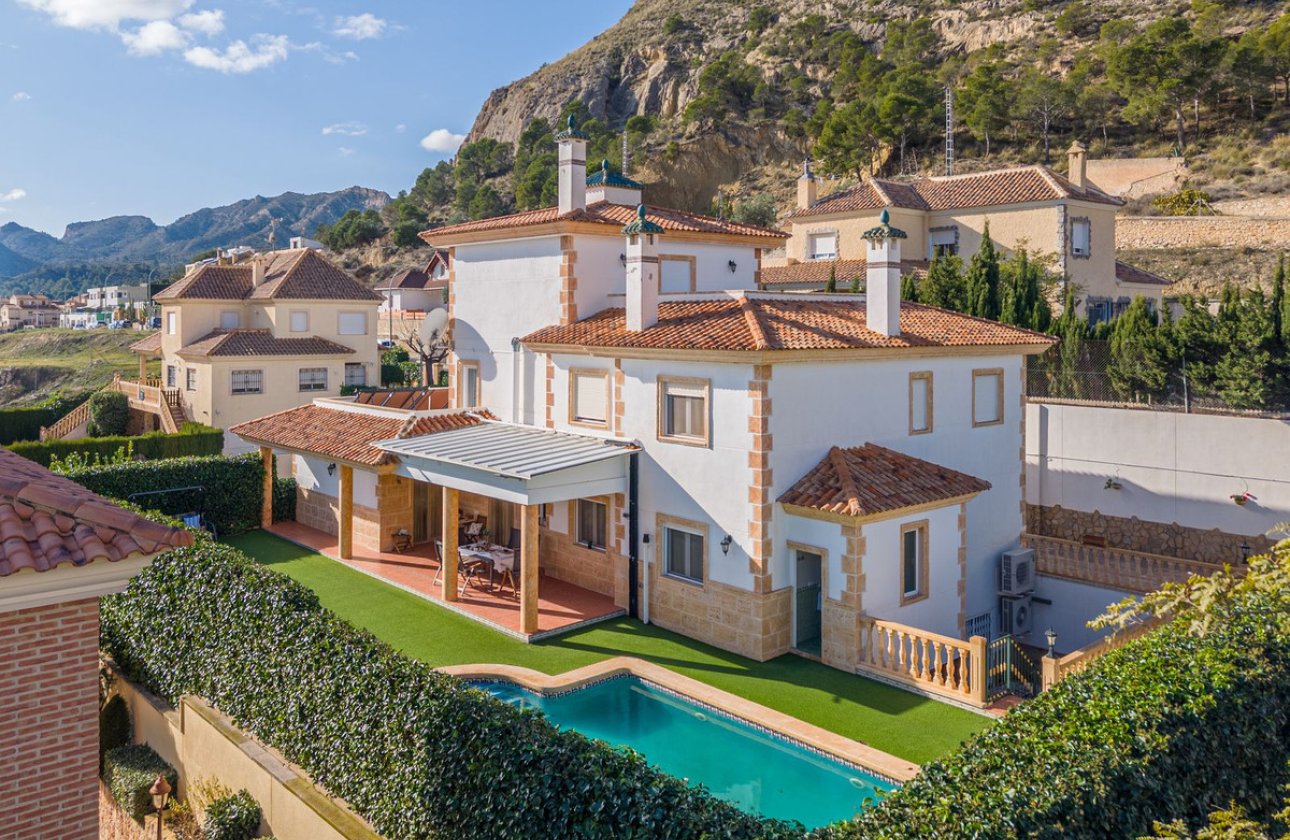 Használt ingatlanok - Villa -
Jijona - Xixona - Jijona - Xixona Centro