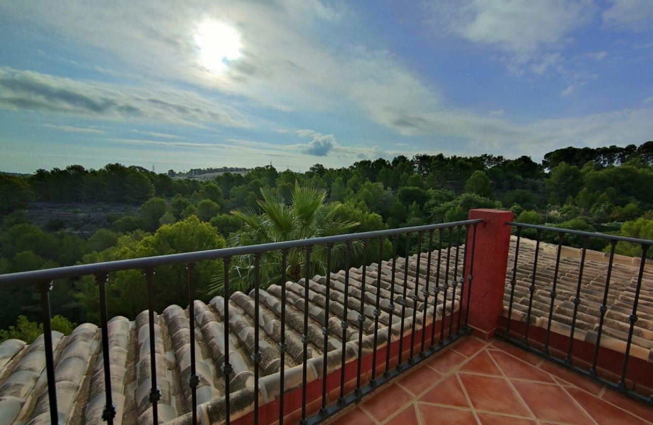 Használt ingatlanok - Villa -
La Nucía - La Nucia Centro