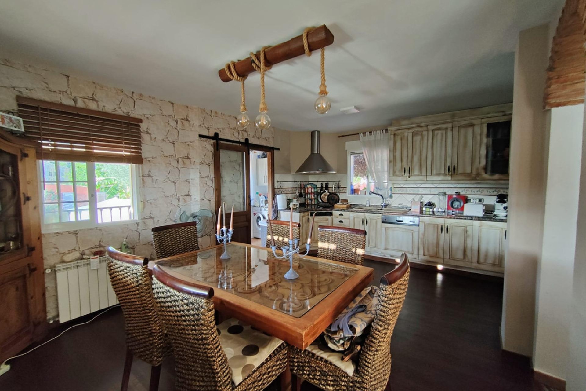 Használt ingatlanok - Villa -
La Nucía - La Nucia Centro