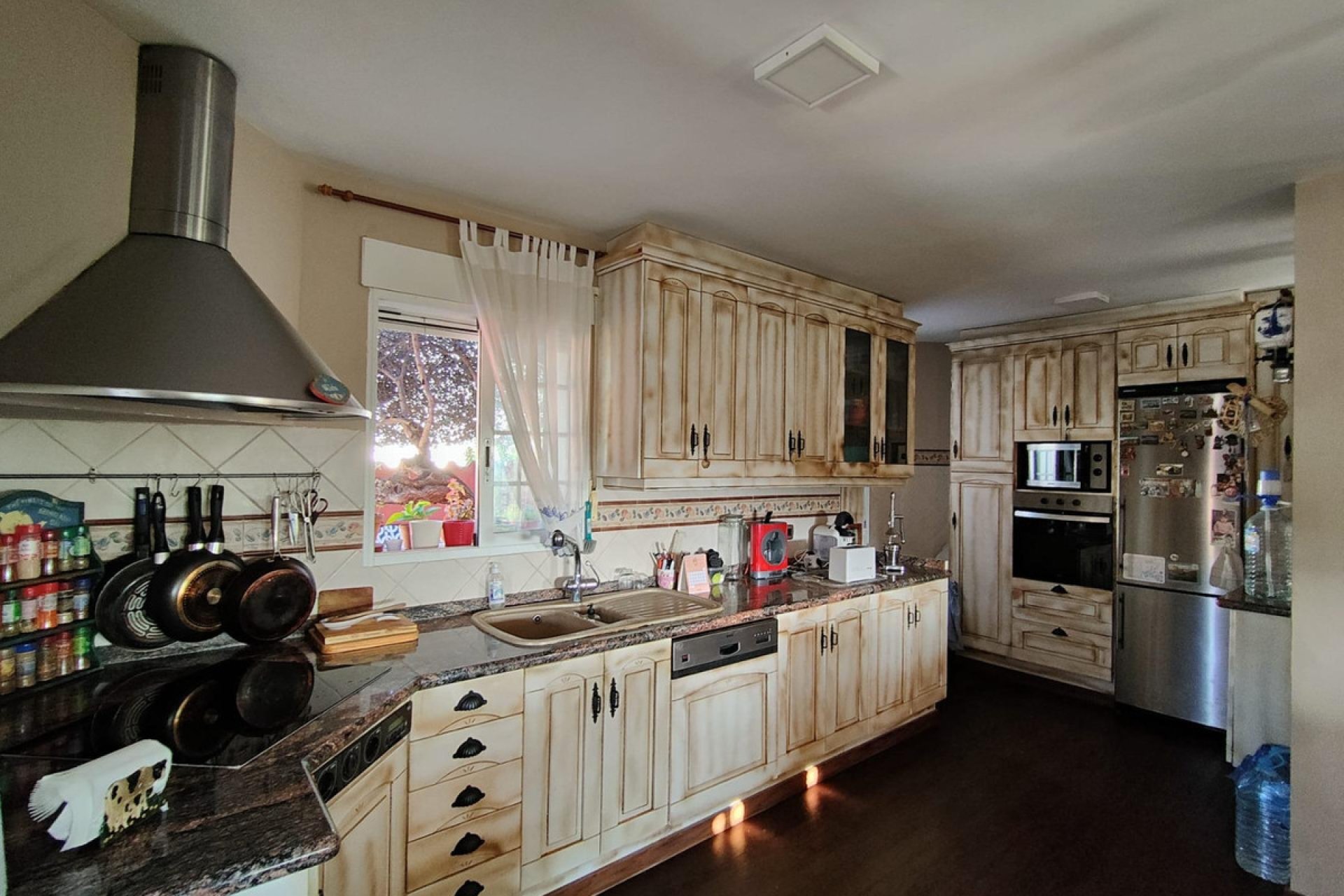 Használt ingatlanok - Villa -
La Nucía - La Nucia Centro