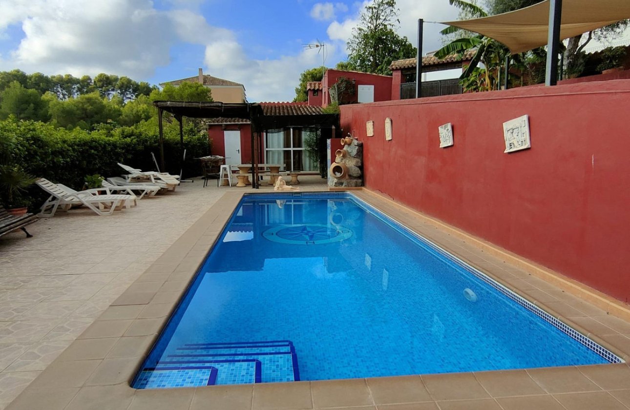 Használt ingatlanok - Villa -
La Nucía - La Nucia Centro