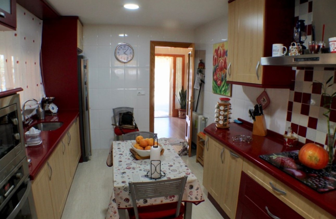 Használt ingatlanok - Villa -
La Nucía - La Nucia Centro