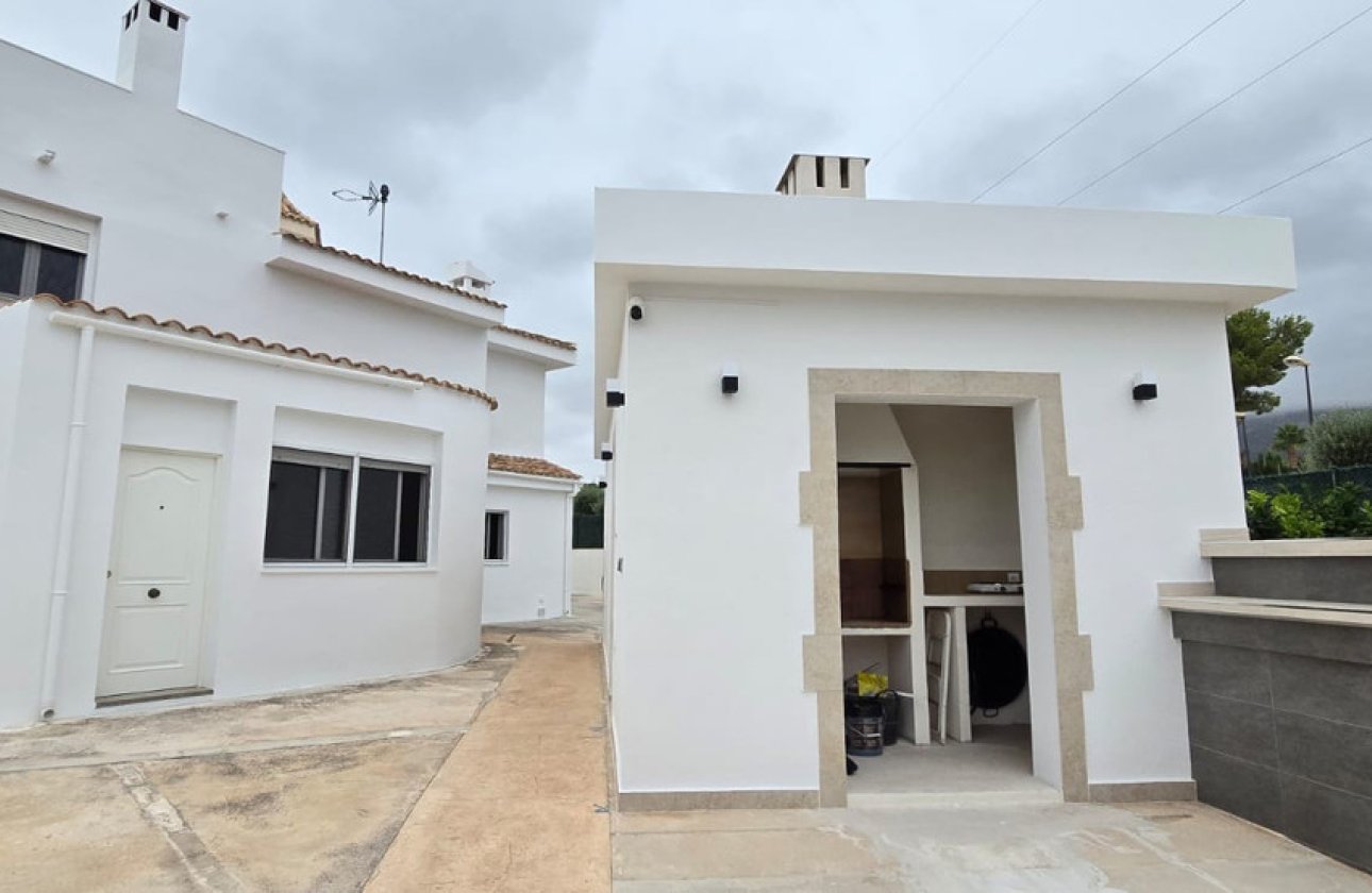 Használt ingatlanok - Villa -
La Nucía - La Nucia Centro