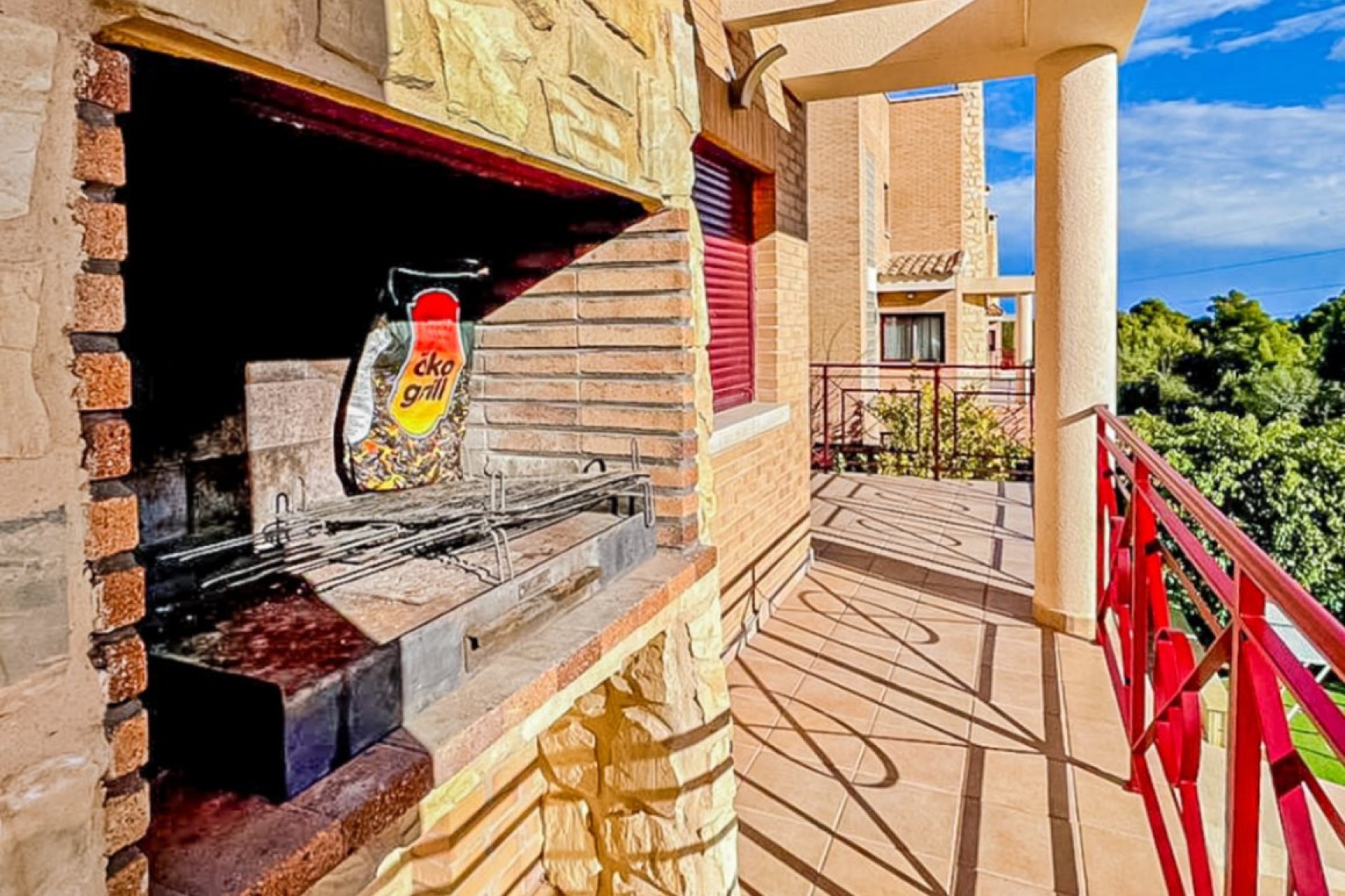 Használt ingatlanok - Villa -
La Nucía - La Nucia Centro