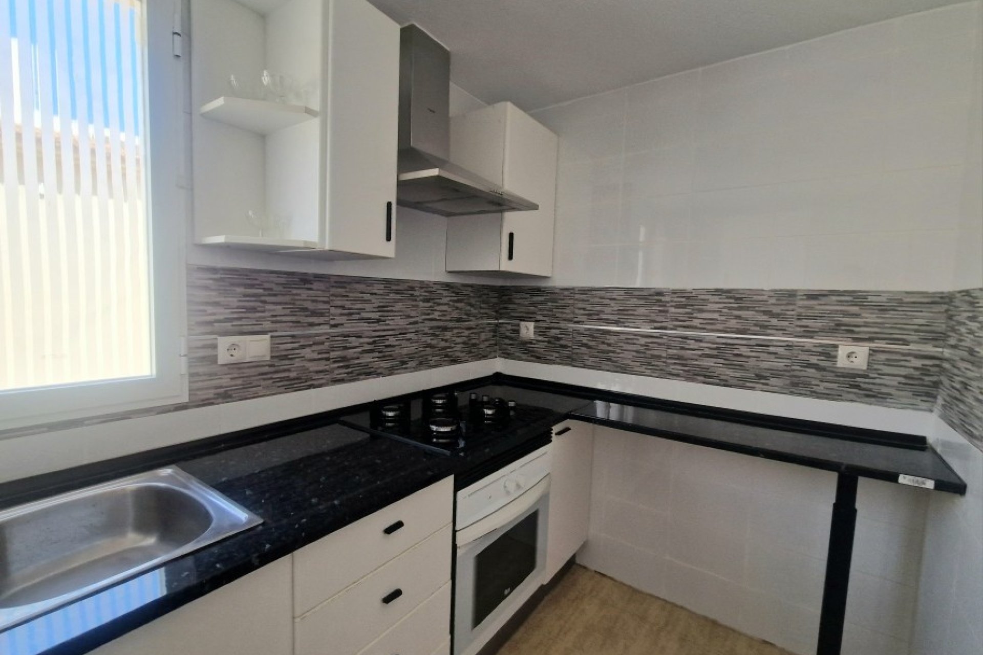 Használt ingatlanok - Villa -
La Nucía - La Nucia Centro