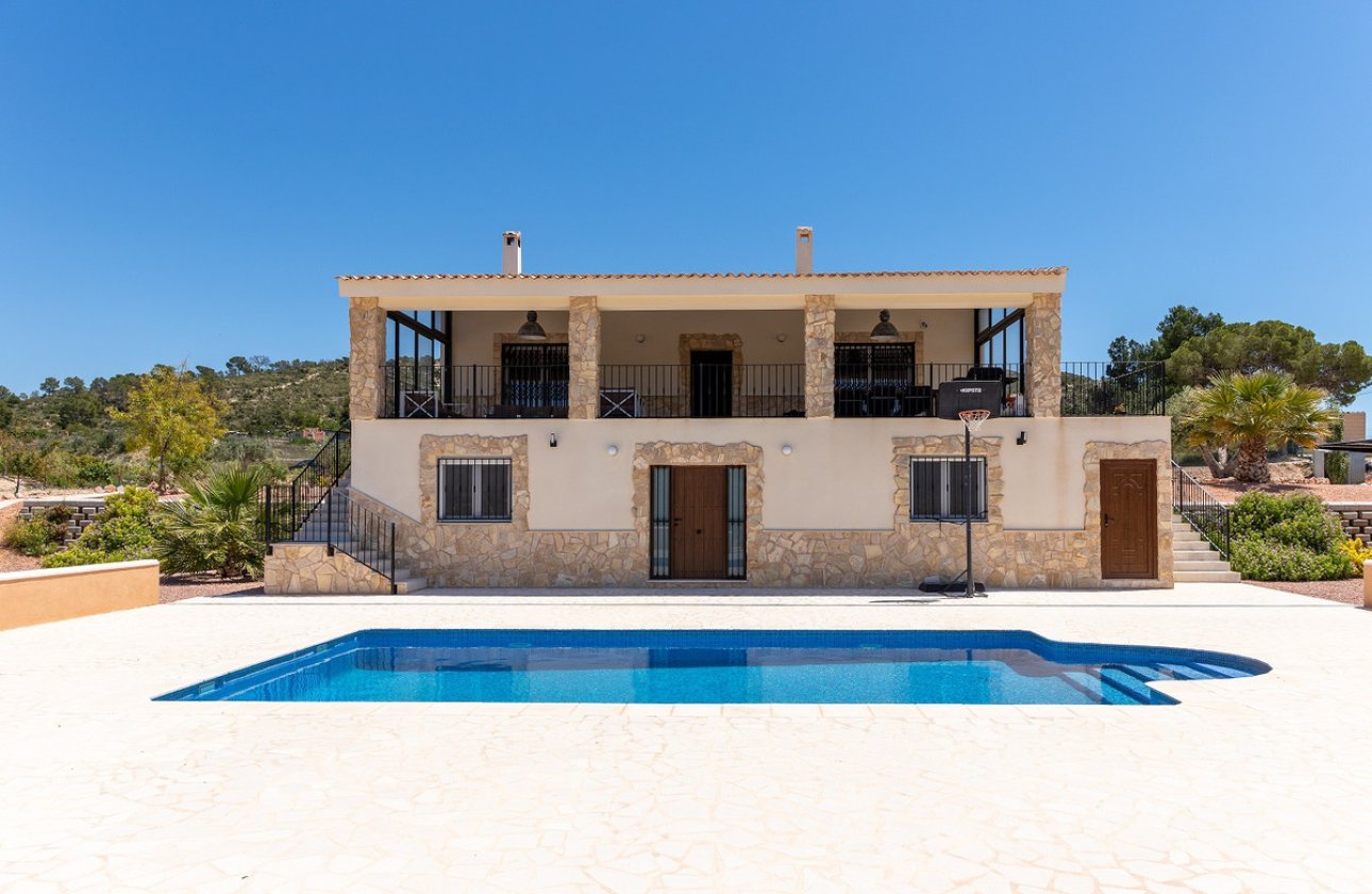 Használt ingatlanok - Villa -
La Romana - La Romana Centro