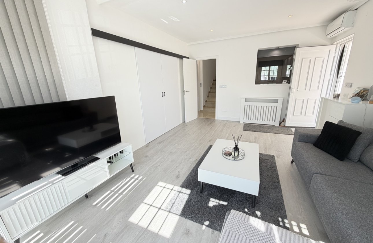 Használt ingatlanok - Villa -
Los Dolses