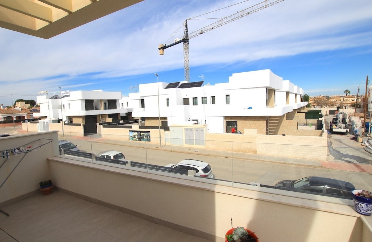 Használt ingatlanok - Villa -
Los Montesinos - Los Montesinos Centro