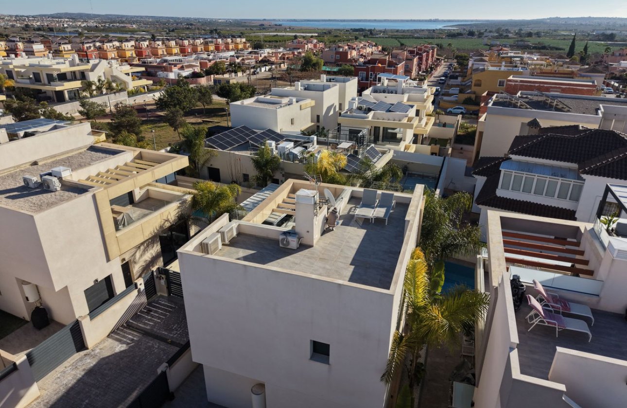 Használt ingatlanok - Villa -
Los Montesinos - Los Montesinos Centro