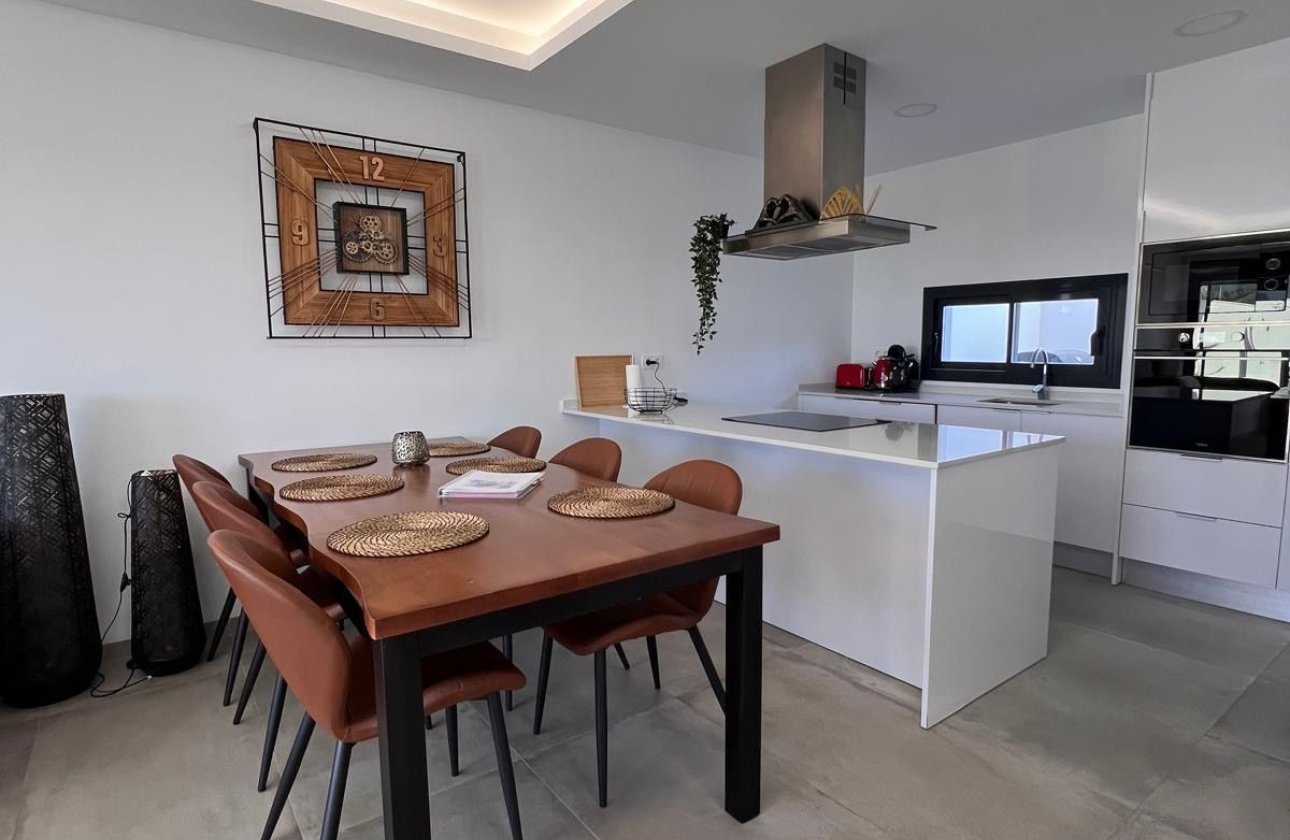 Használt ingatlanok - Villa -
Los Montesinos - Los Montesinos Centro