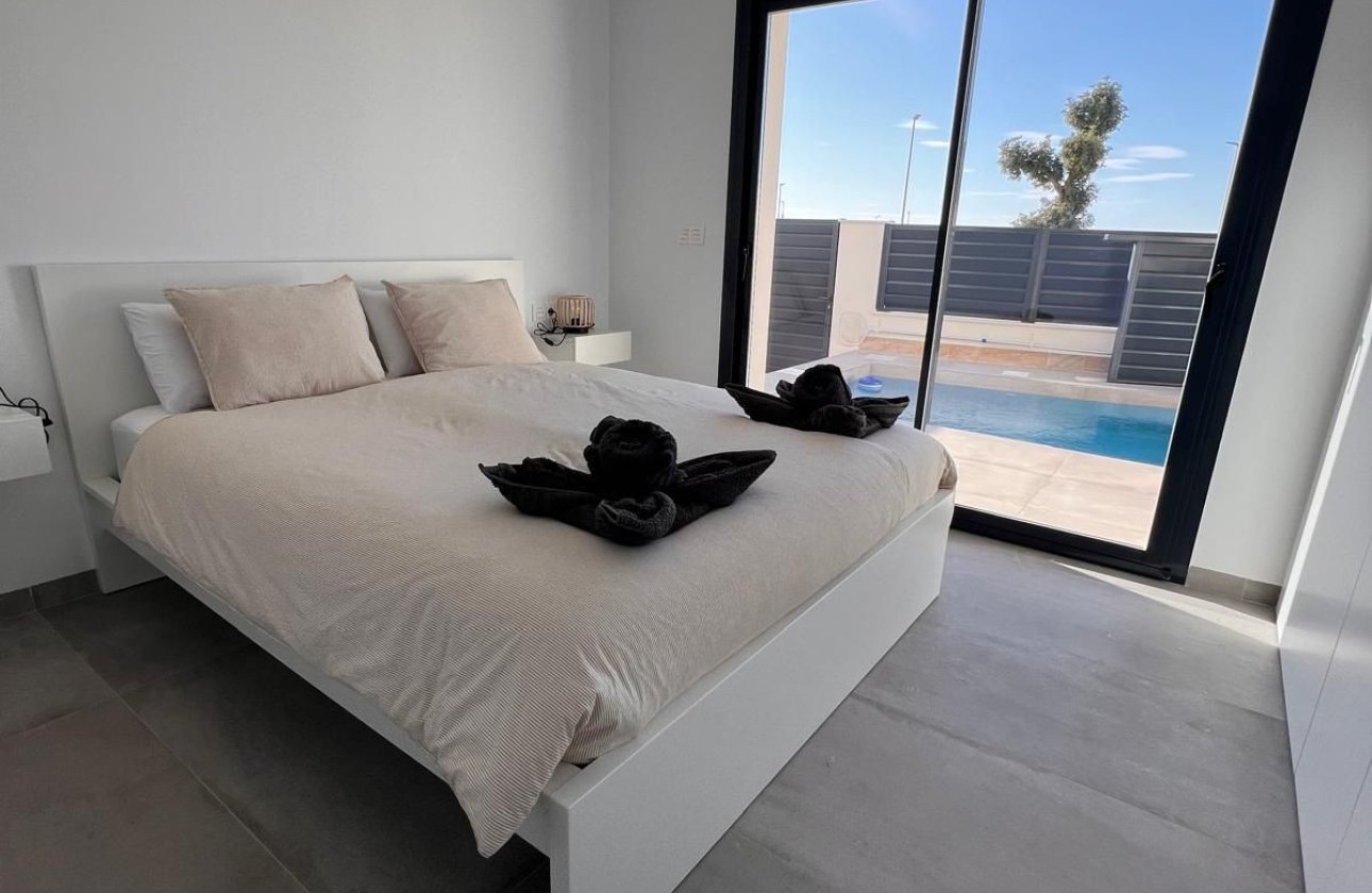 Használt ingatlanok - Villa -
Los Montesinos - Los Montesinos Centro