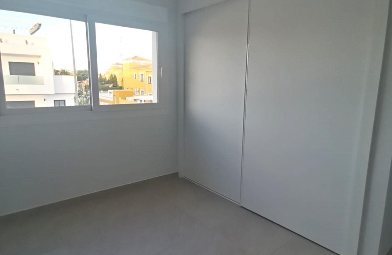 Használt ingatlanok - Villa -
Los Montesinos - Los Montesinos Centro