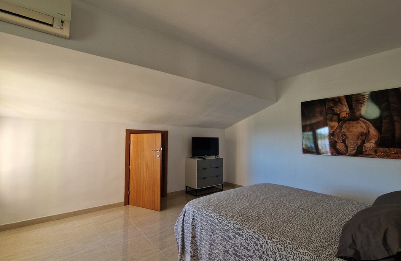 Használt ingatlanok - Villa -
Orba - Orba Centro