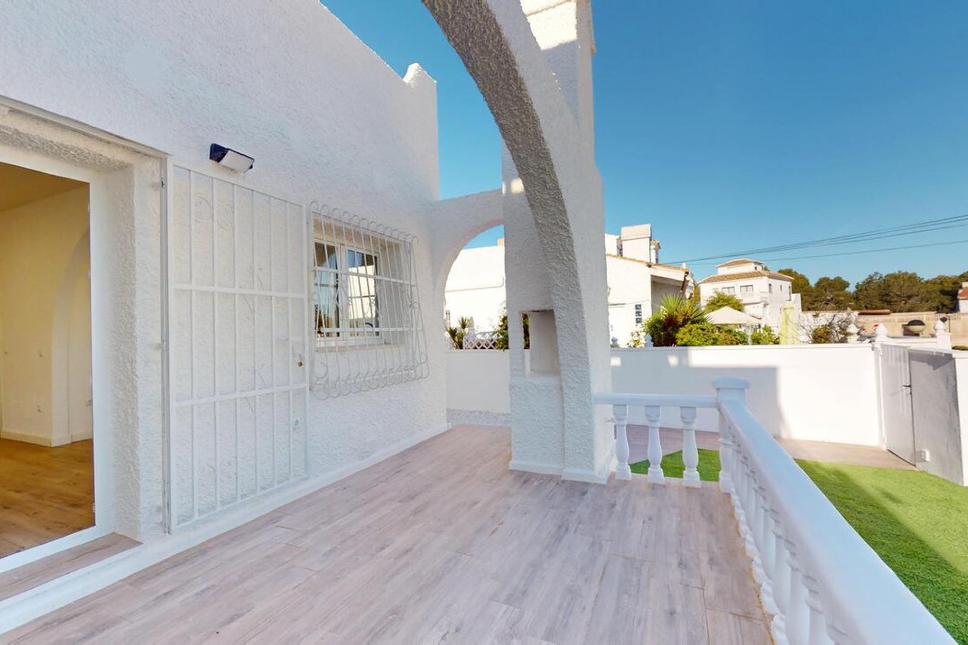 Használt ingatlanok - Villa -
Orihuela - Blue Lagoon