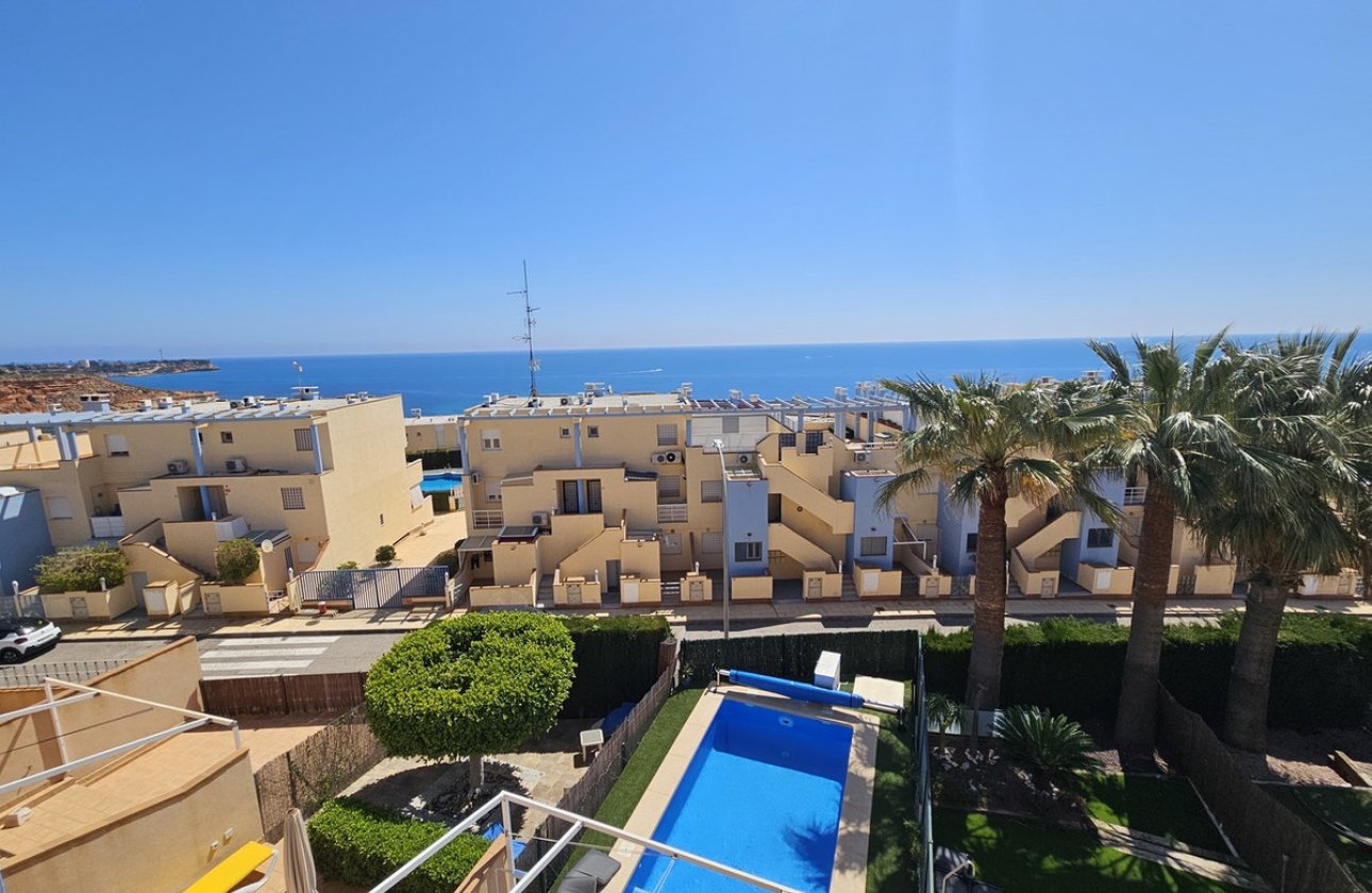 Használt ingatlanok - Villa -
Orihuela - Cabo Roig