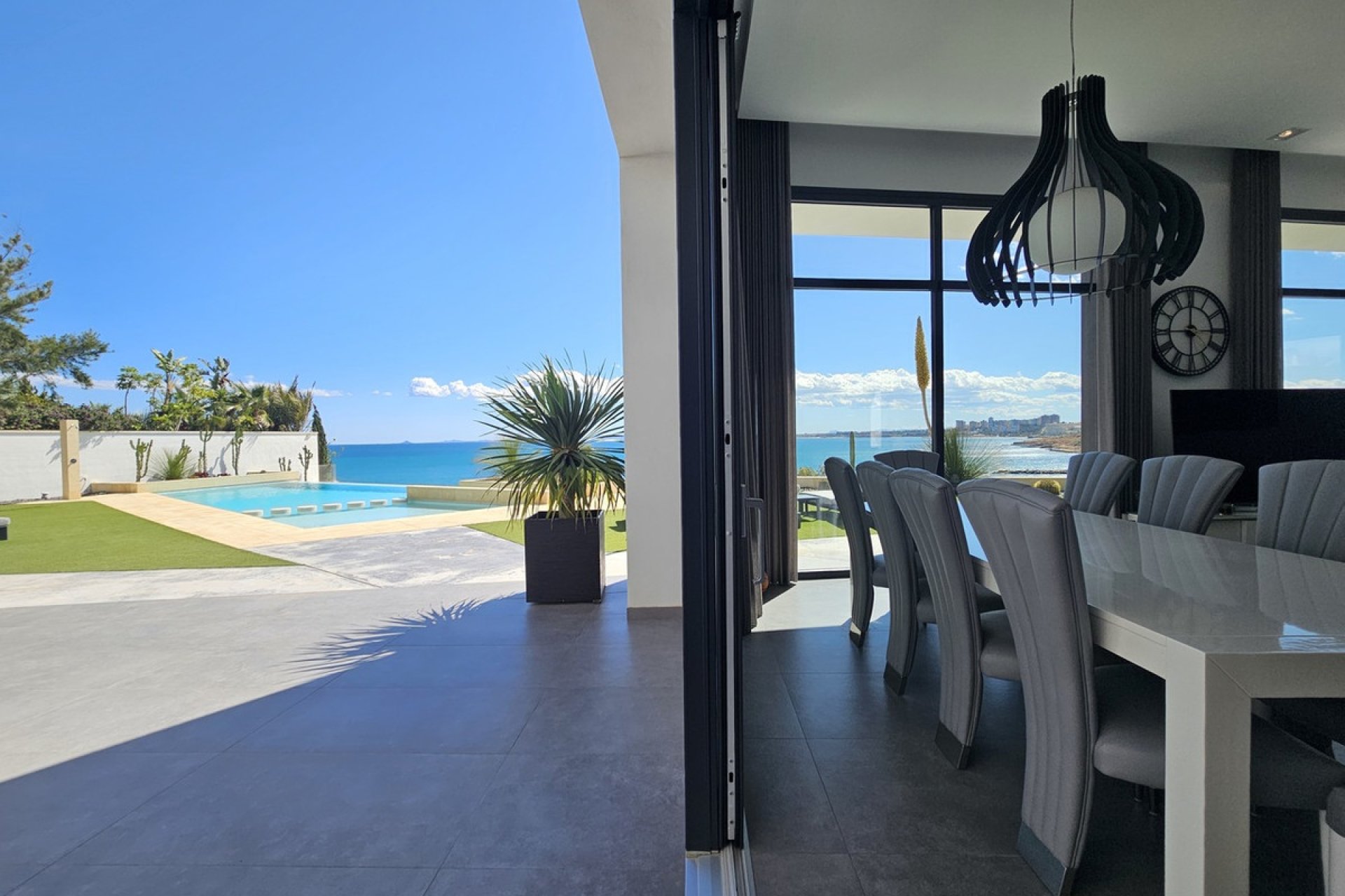 Használt ingatlanok - Villa -
Orihuela - Cabo Roig