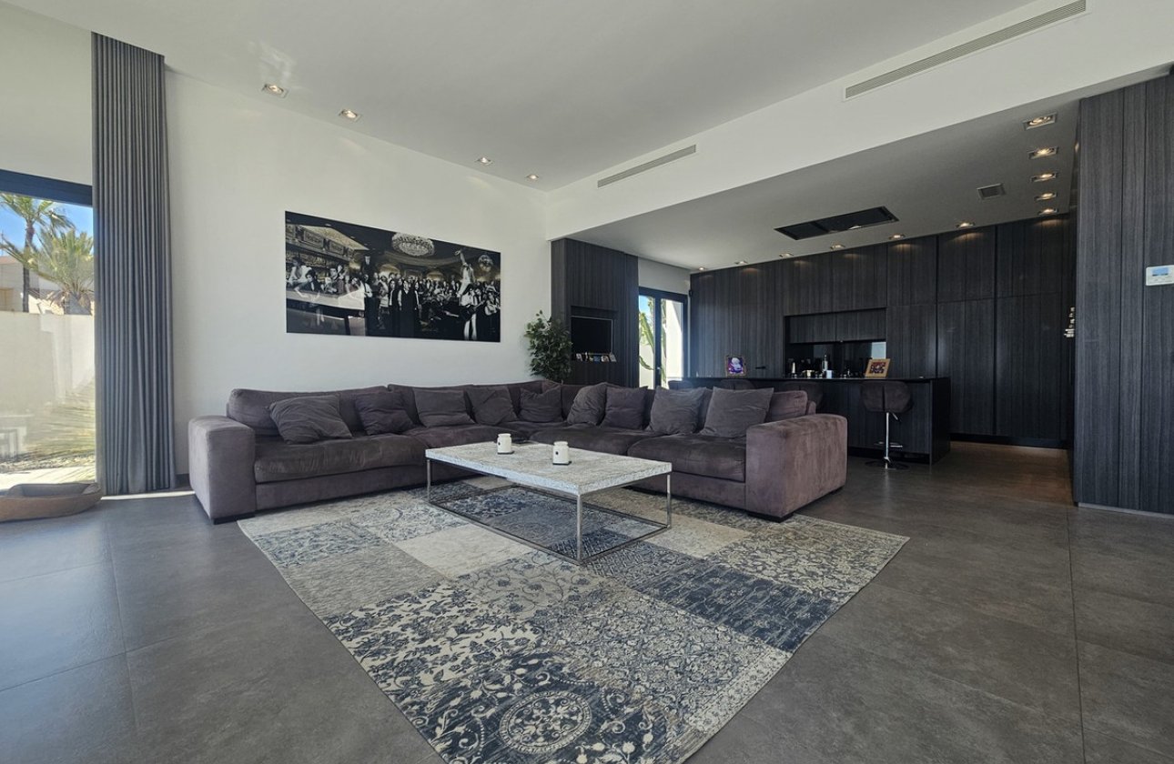 Használt ingatlanok - Villa -
Orihuela - Cabo Roig