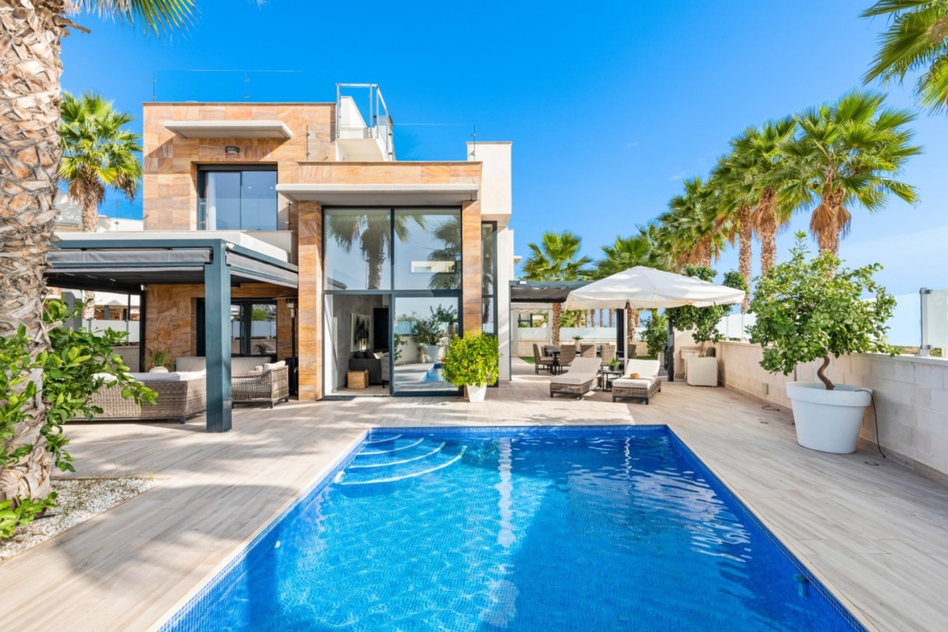 Használt ingatlanok - Villa -
Orihuela - Cabo Roig