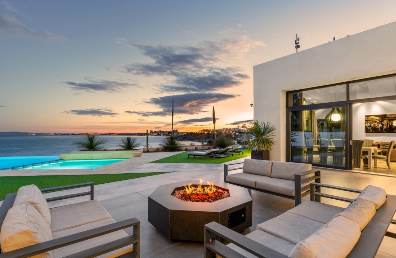 Használt ingatlanok - Villa -
Orihuela - Cabo Roig