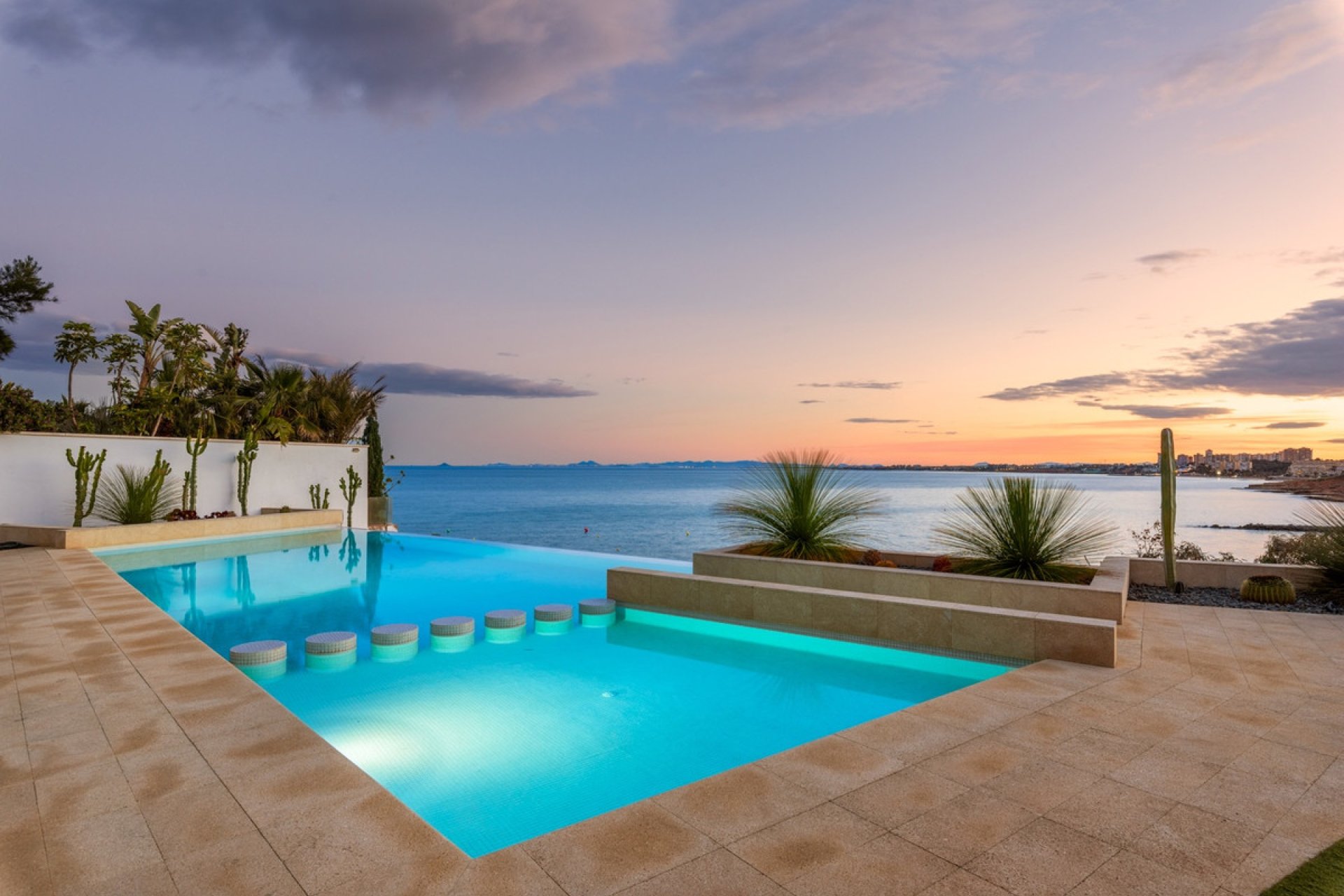 Használt ingatlanok - Villa -
Orihuela - Cabo Roig