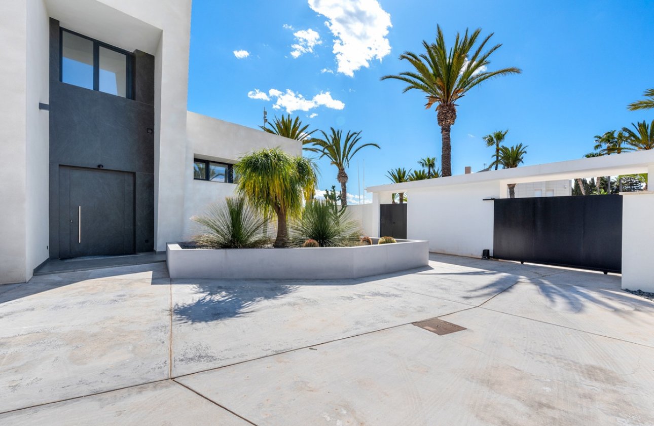 Használt ingatlanok - Villa -
Orihuela - Cabo Roig
